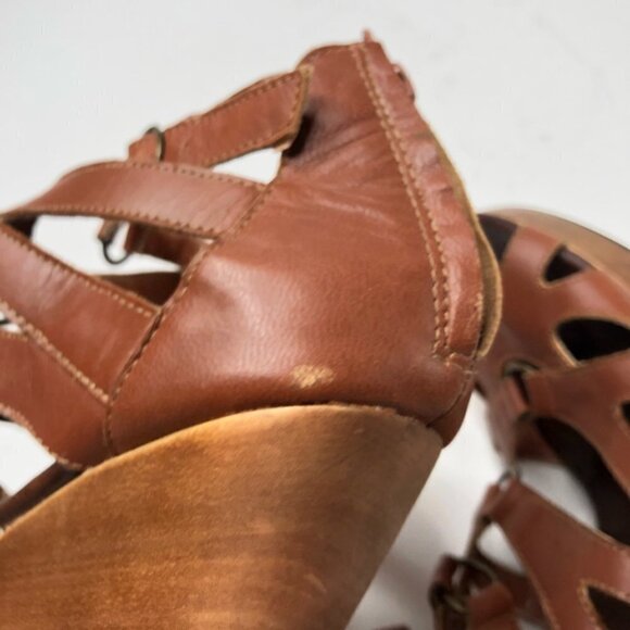 Restricted Camel Brown Strappy Cutout Wooden Platform Wedge Sandals Shoes - Picture 9 of 16